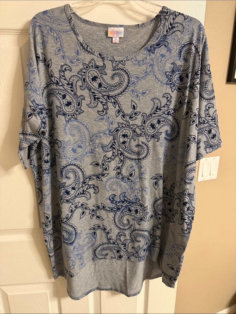 LuLaRoe Gray Short Sleeve Top with Blue Paisley